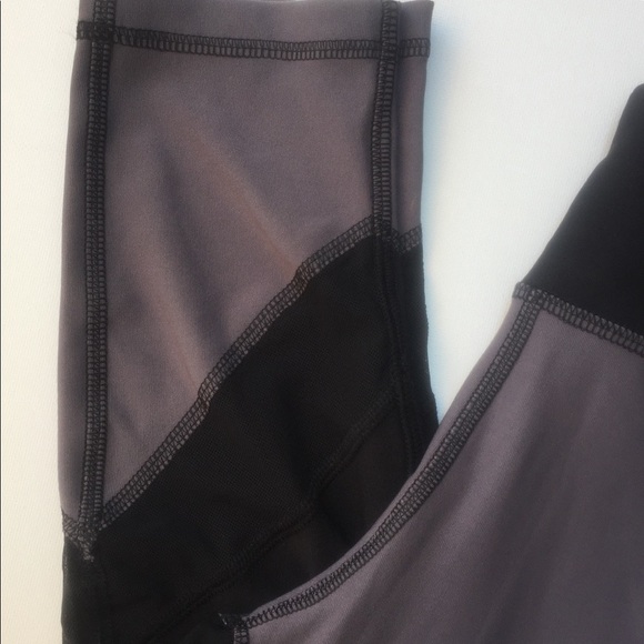 🍀[Reebok] Leggings; Size Small; LIVE LIFE ACTIVE - Picture 3 of 7